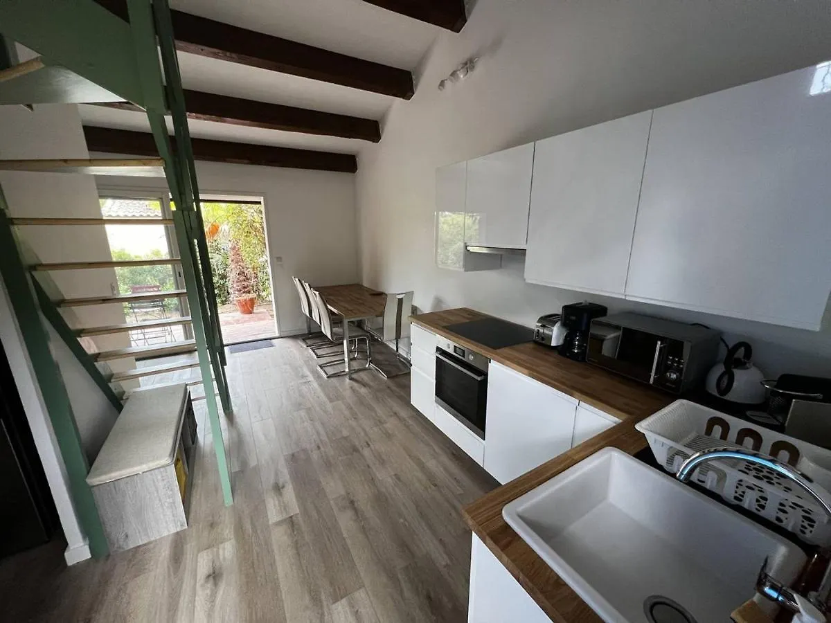 Mazet Climatise Aux Issambres, 10 Min A Pied De La Plage, Avec Terrasse Et Parking. - Fr-1-768-54 Les Issambres 0*,